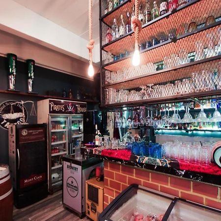 Oyo 1103 Pirates House Hotel Pulau Phi Phi Luaran gambar
